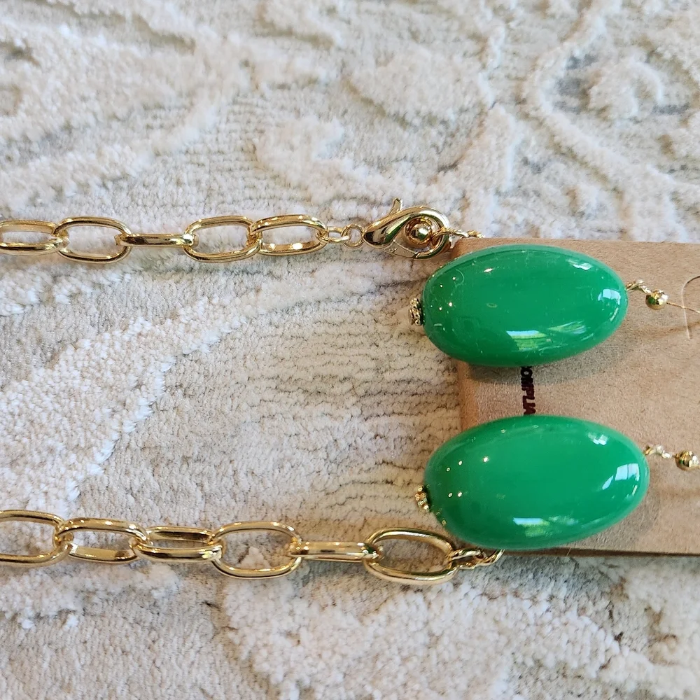 Reversible Green, Gold and Black Acrylic Necklace and Earrings Set - Apprx 13" - Picture 12 of 16